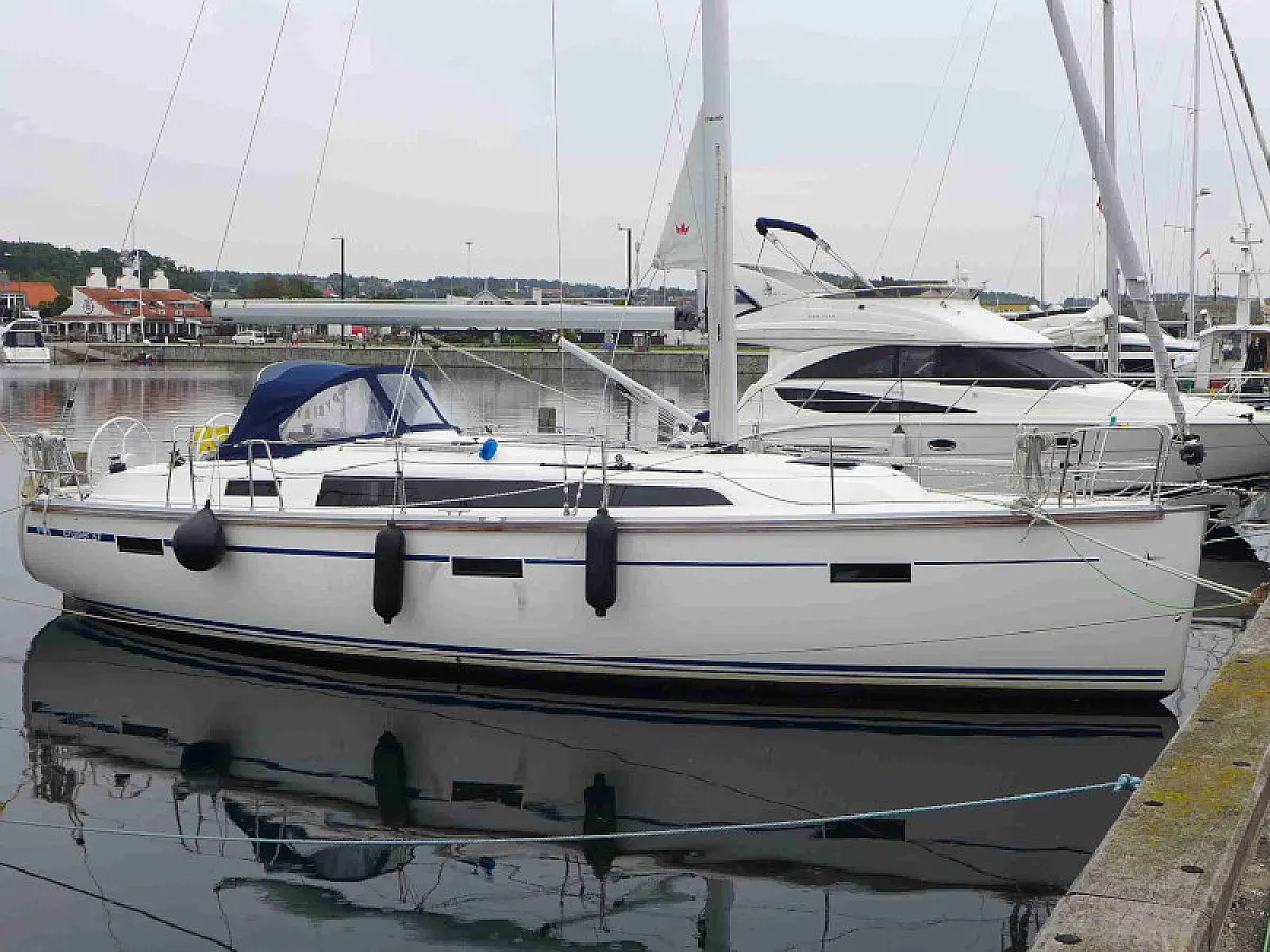 Bavaria Cruiser 37